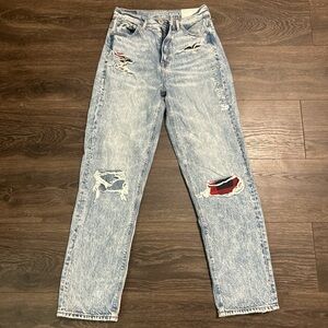 American Eagle high waisted jeans with details
